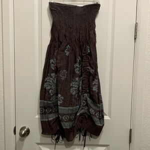 Stunning strapless dress purple with blue floral print and bustles